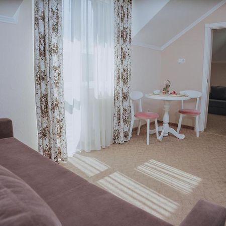 Hotel&Restaurant Premium Club ヤレムチャ エクステリア 写真