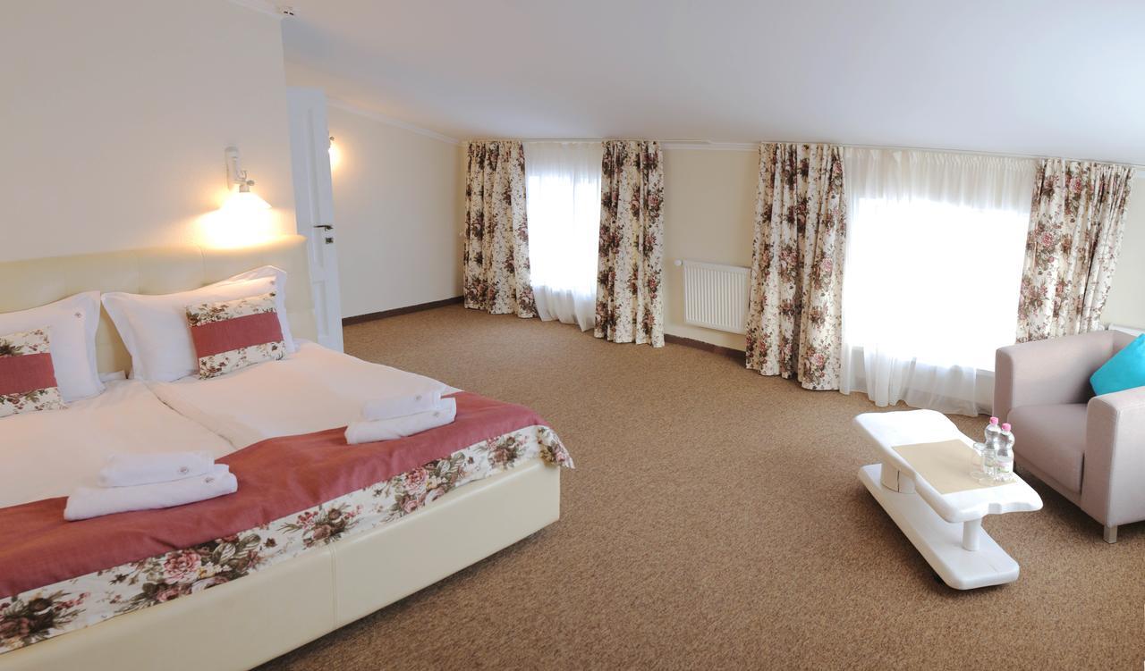 Hotel&Restaurant Premium Club ヤレムチャ エクステリア 写真