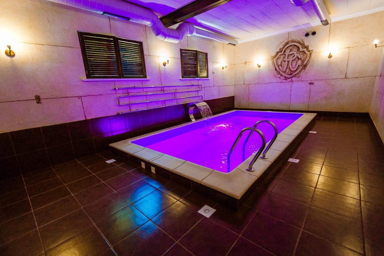 Hotel&Restaurant Premium Club ヤレムチャ エクステリア 写真